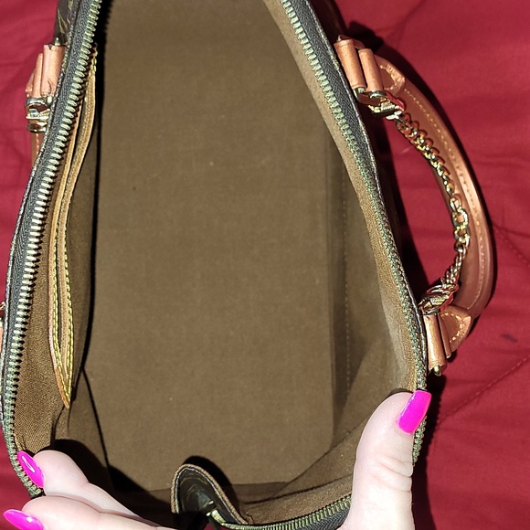 ππHOST PICK ππ  π― Authentic Louis Vuitton Alma ***FINAL PRICE*** - Picture 7 of 15